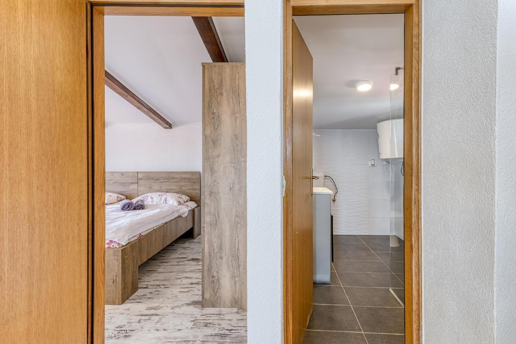 Old Town Apartments In Umag Exterior foto